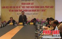 Phó chủ tịch Quốc hội Phùng Quốc Hiển phát biểu tại buổi làm việc với các bộ.