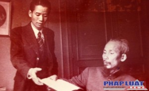 Đầu Xuân, cảm thức về người khởi thảo bản Hiến pháp đầu tiên