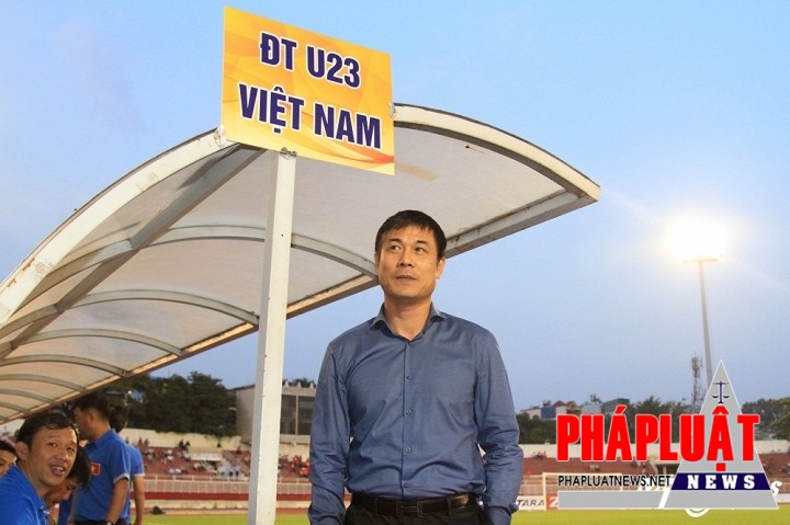 HLV Hữu Thắng có khởi đầu thuận lợi với U23 Việt Nam (Ảnh: Hoàng Tùng) 
