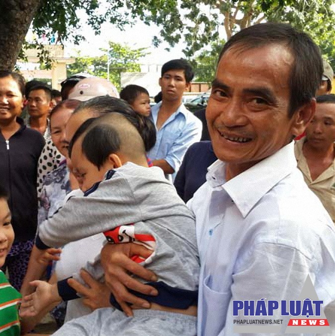 Ông Huỳnh Văn Nén vừa được TAND tỉnh Bình Thuận quyết định bồi thường oan sai hơn 10 tỉ đồng - Ảnh: Nguyễn Nam