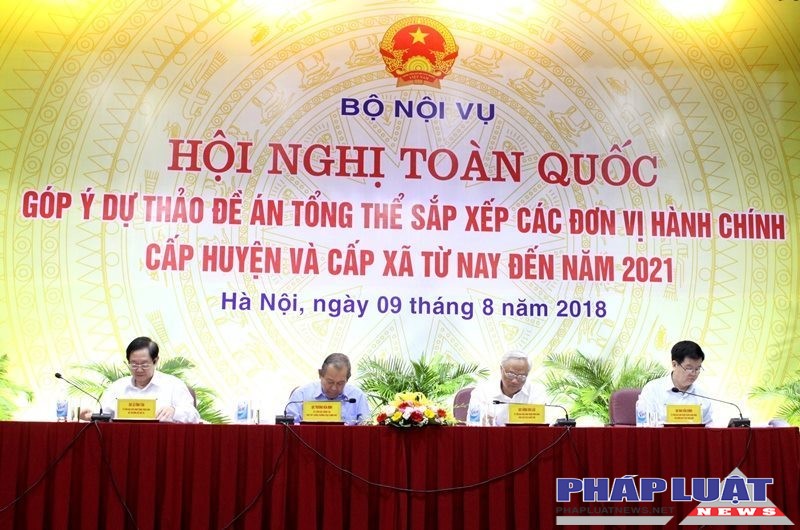 Bộ Chính trị ra nghị quyết về sáp nhập quận huyện, phường xã